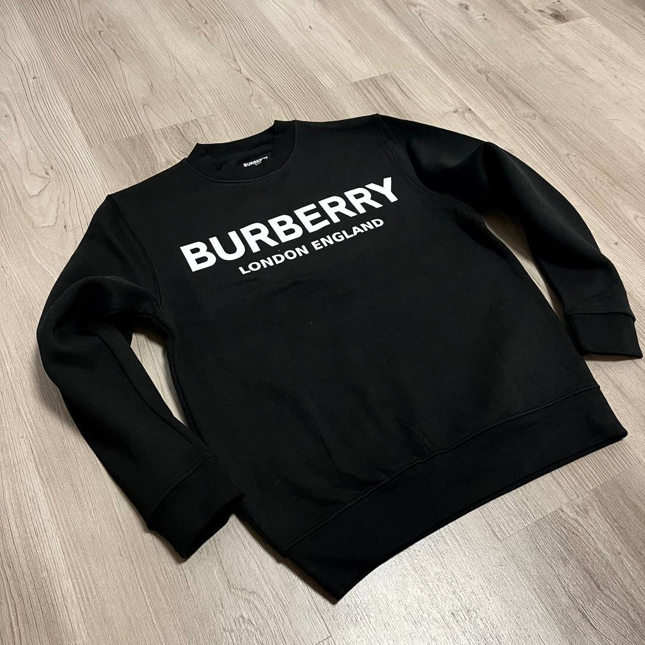Sudadera Burberry negra