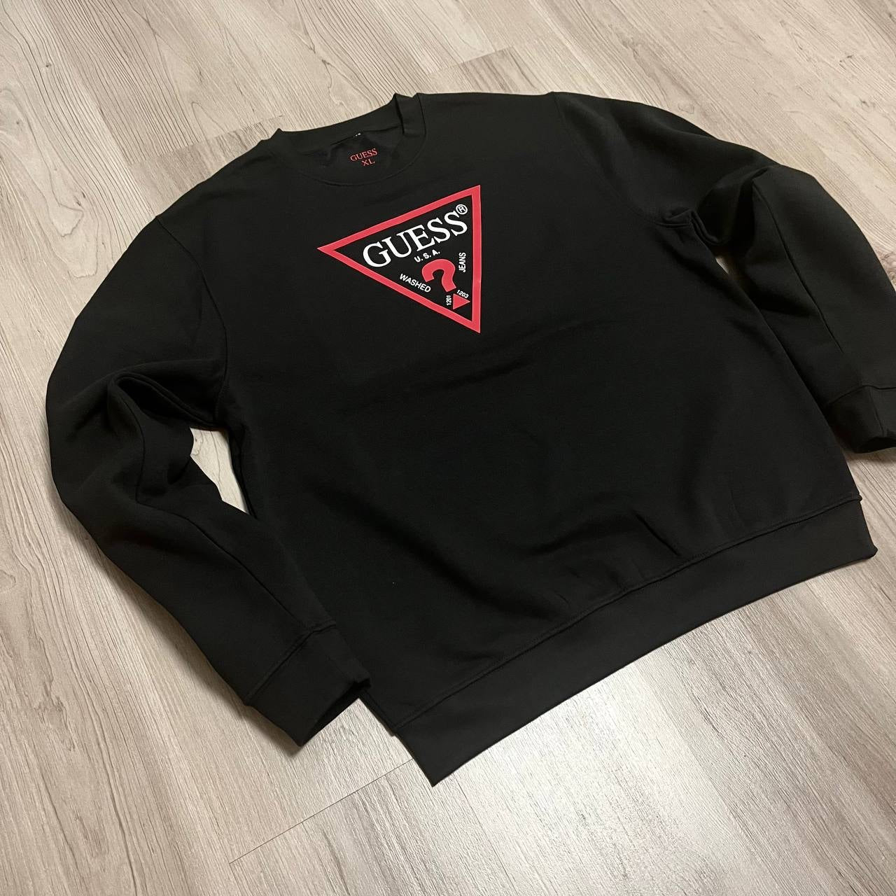 Sudadera Guess negra
