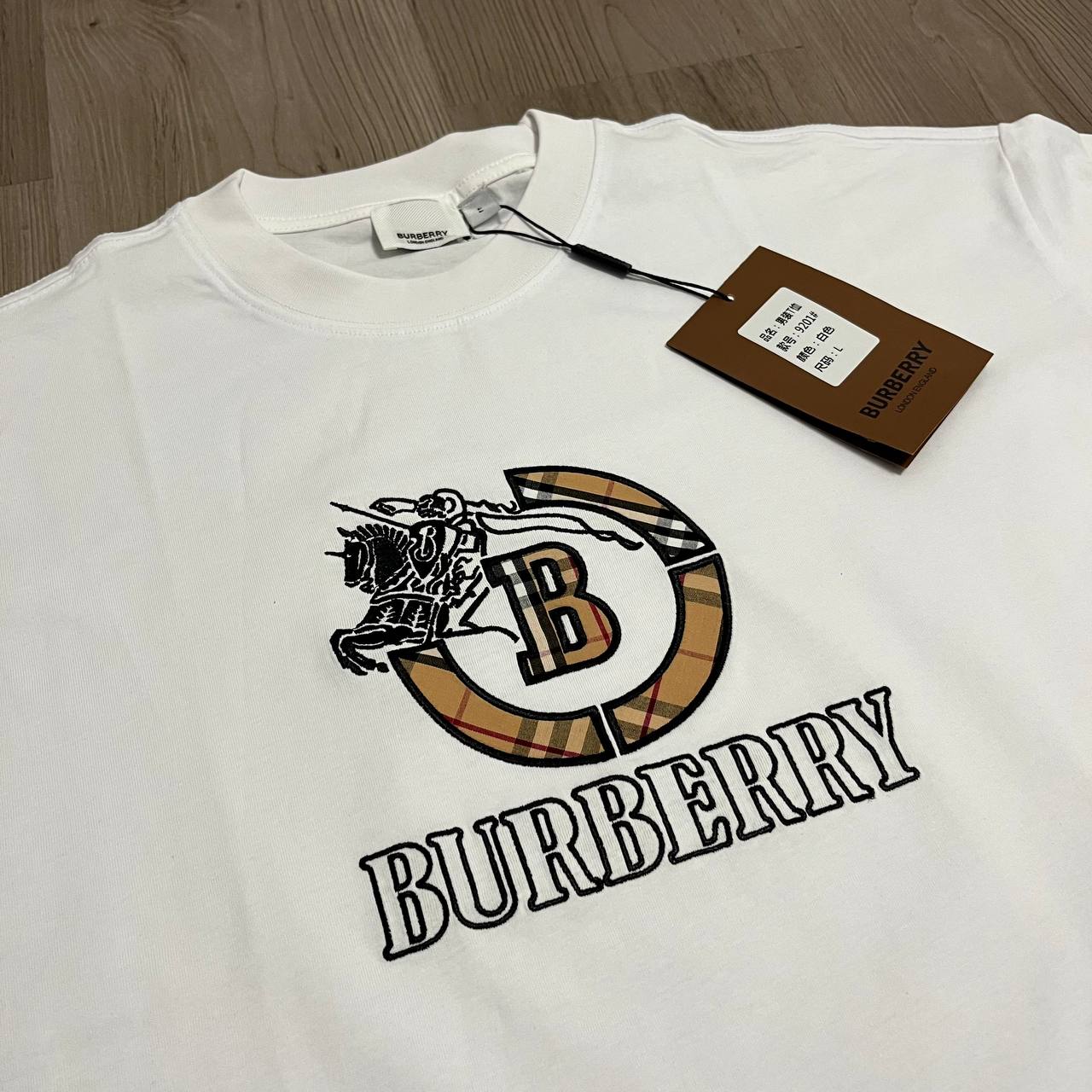 Camiseta Premium Burberry
