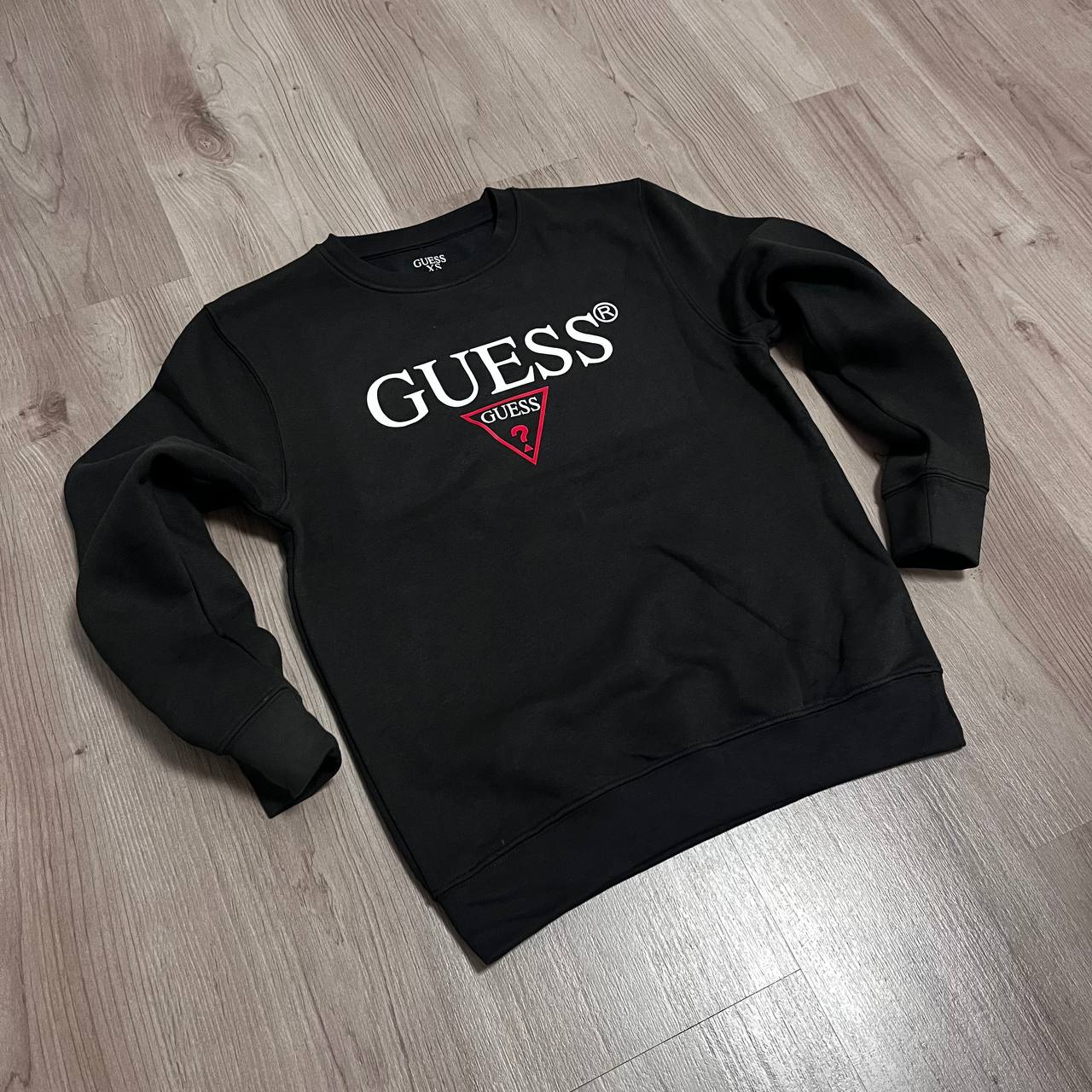 Sudadera Guess negra