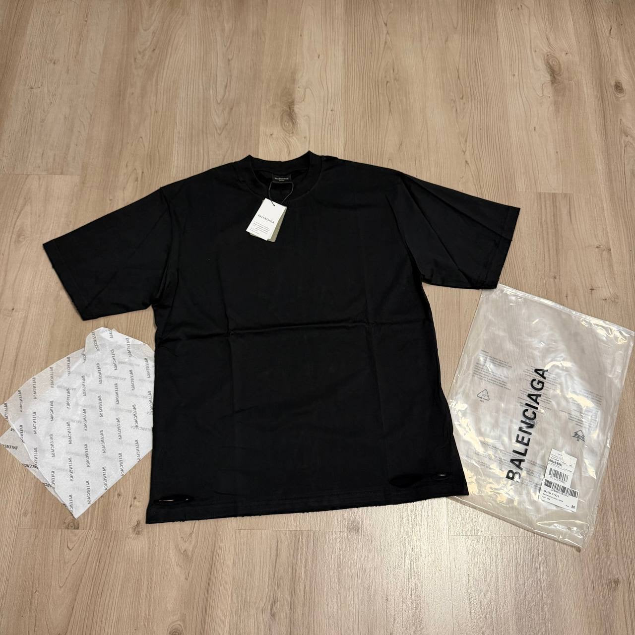 Camiseta Balenciaga Premium Negra