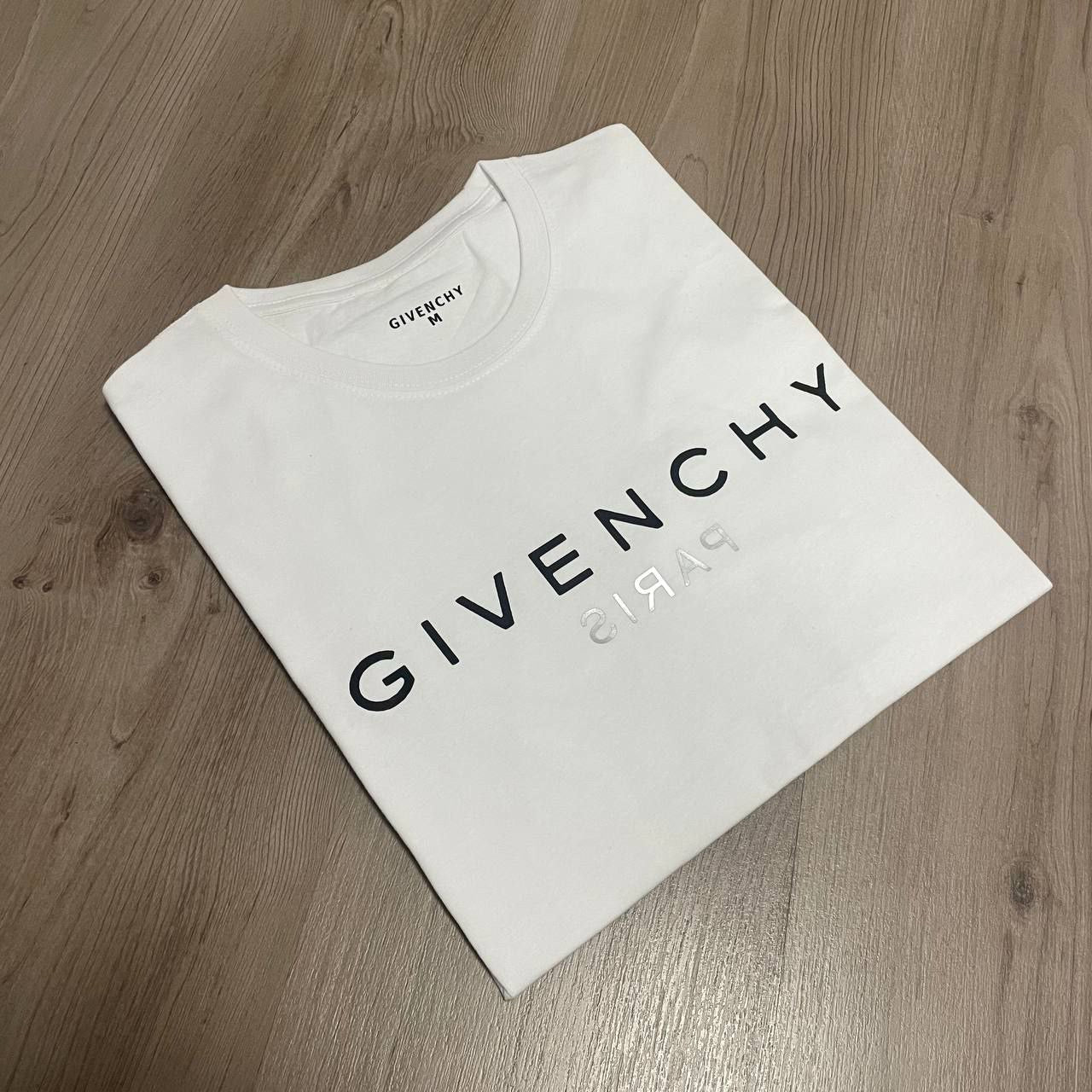 Camiseta Givenchy blanca