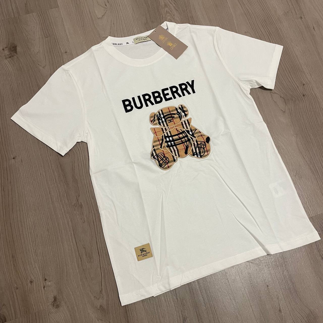 Camiseta Premium Burberry