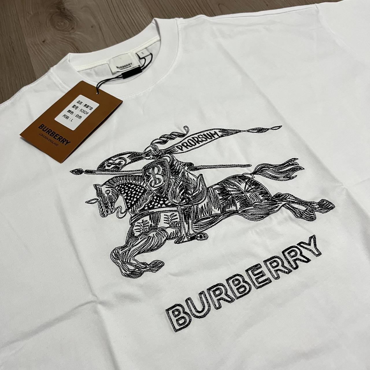 Camiseta Premium Burberry