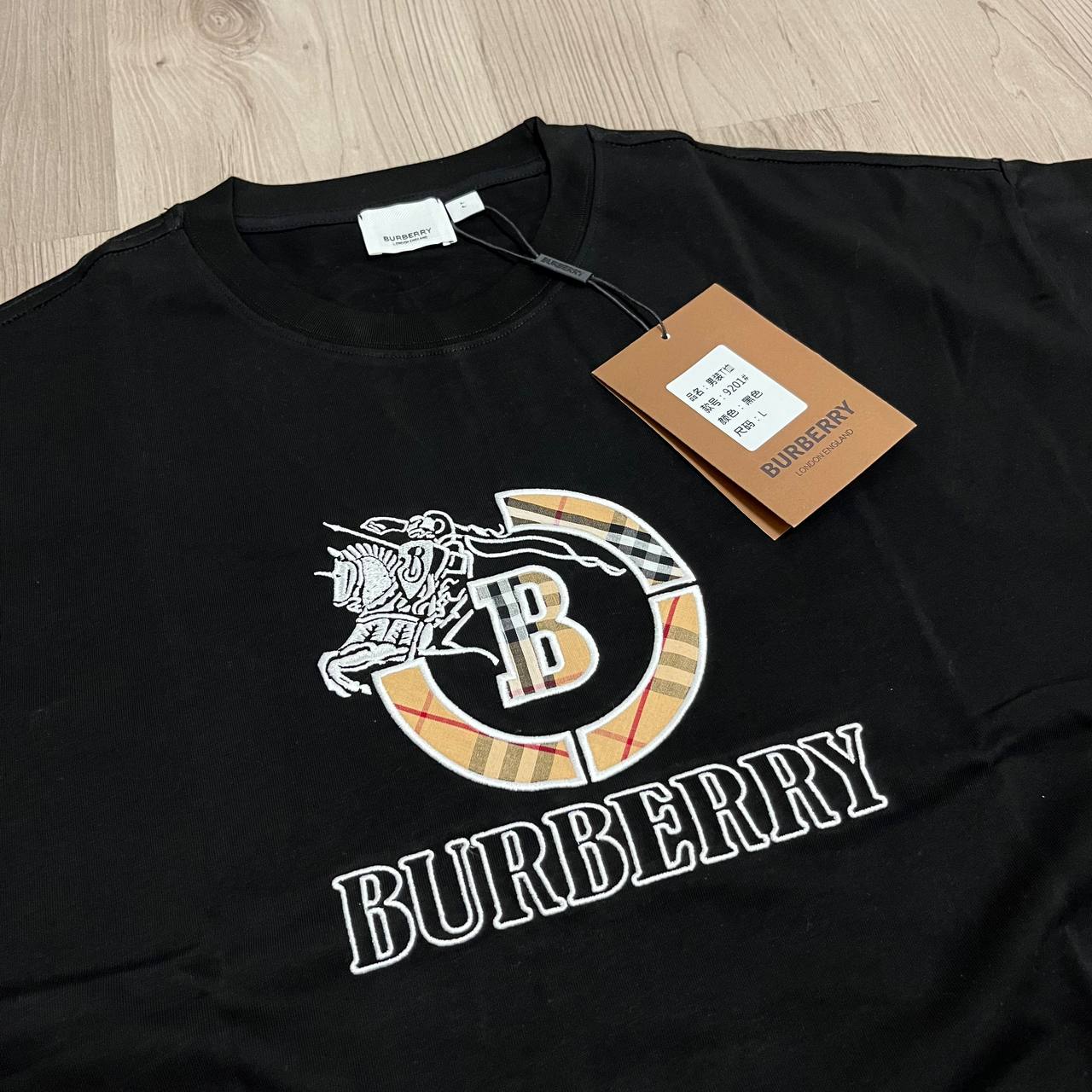 Camiseta Premium Burberry