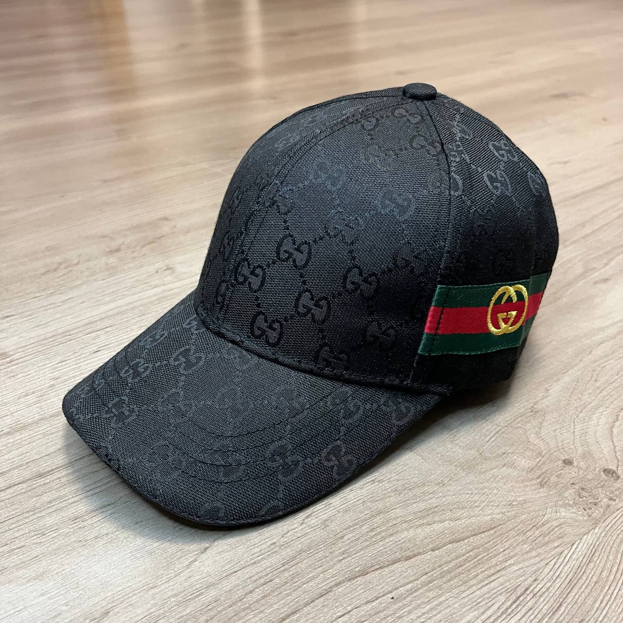 Gorra Gucci negra