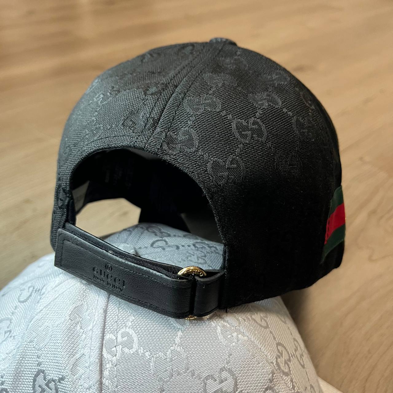Gorra Gucci negra