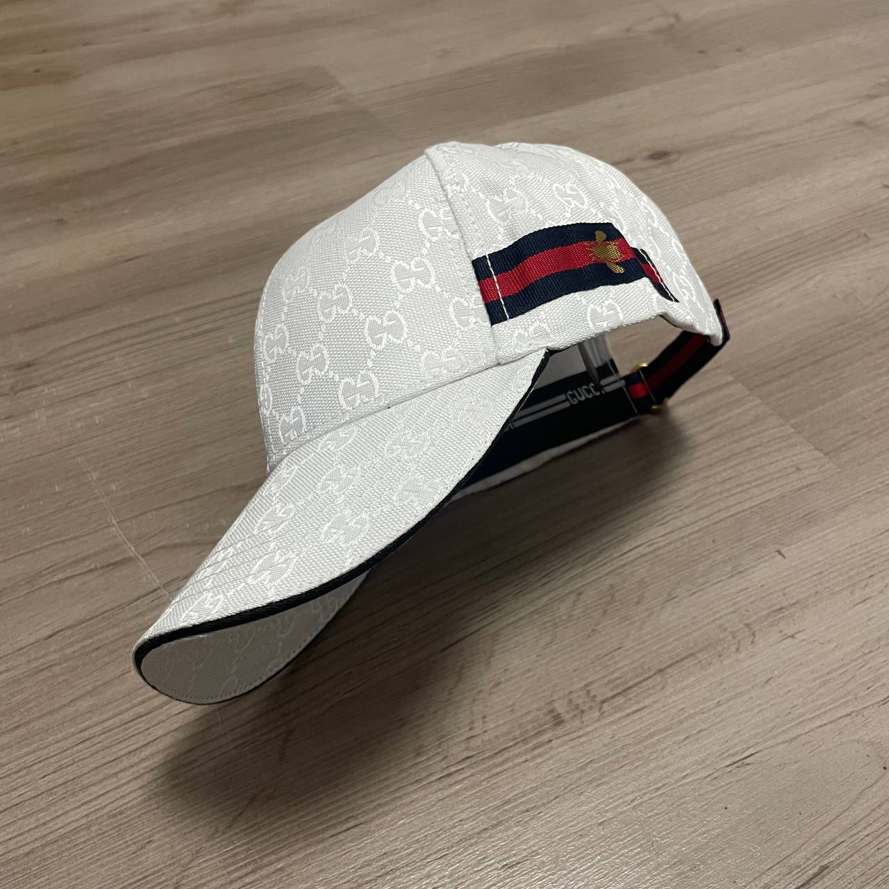 Gorra Gucci blanca