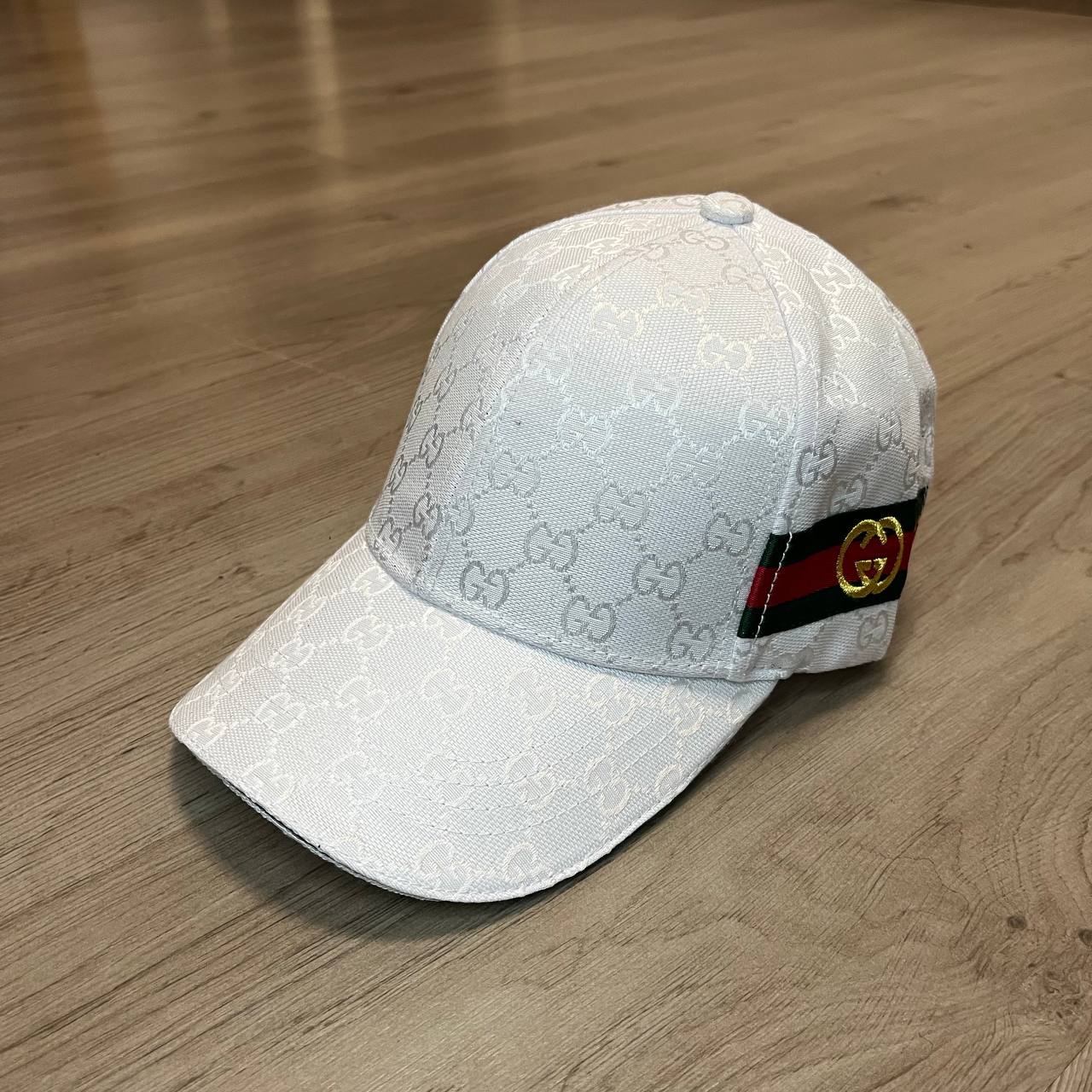 Gorra Gucci blanca