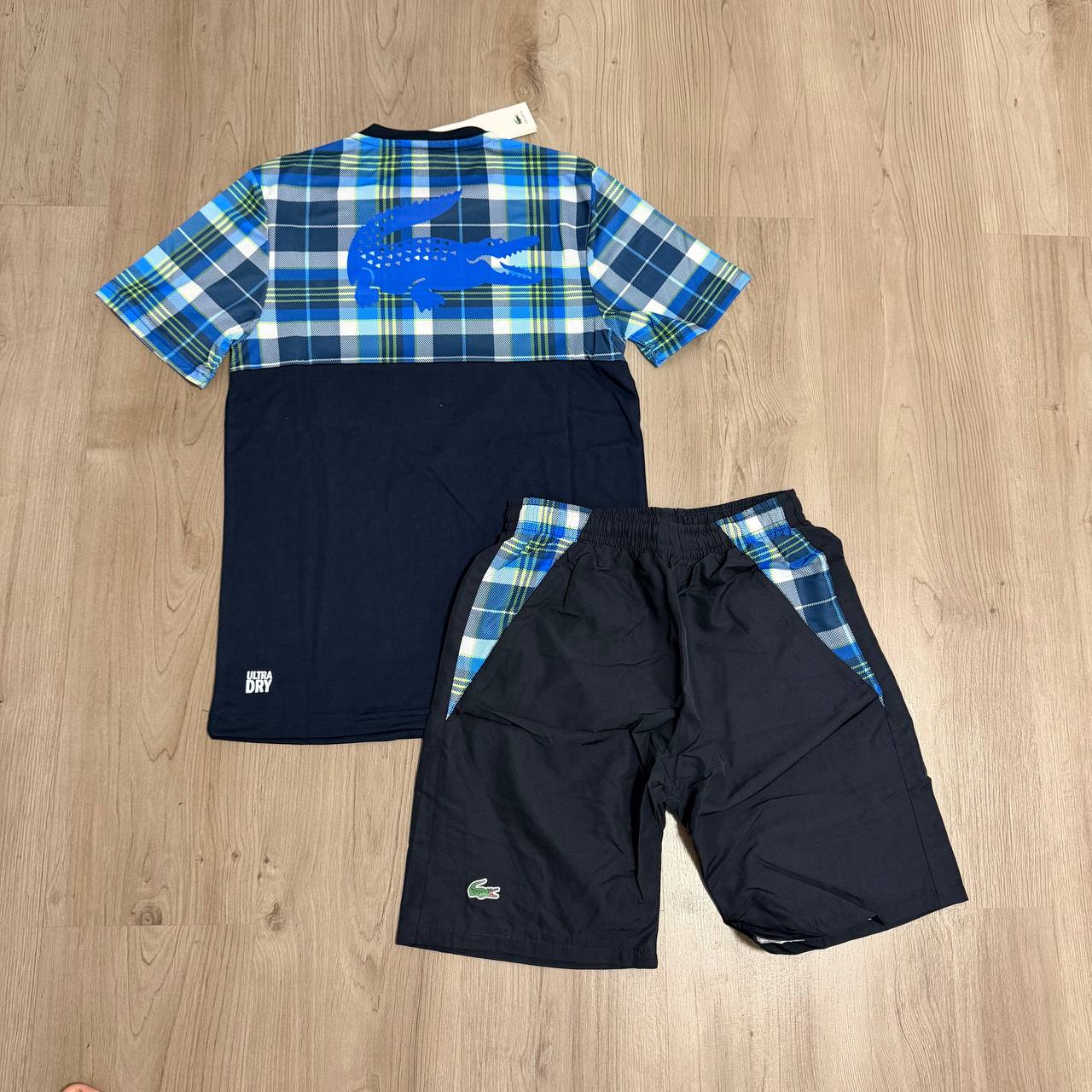 Conjunto corto Lacoste