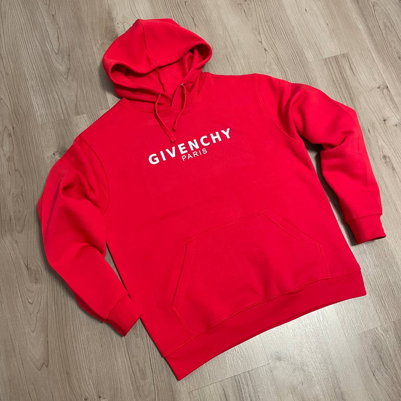 Sudadera Givenchy roja