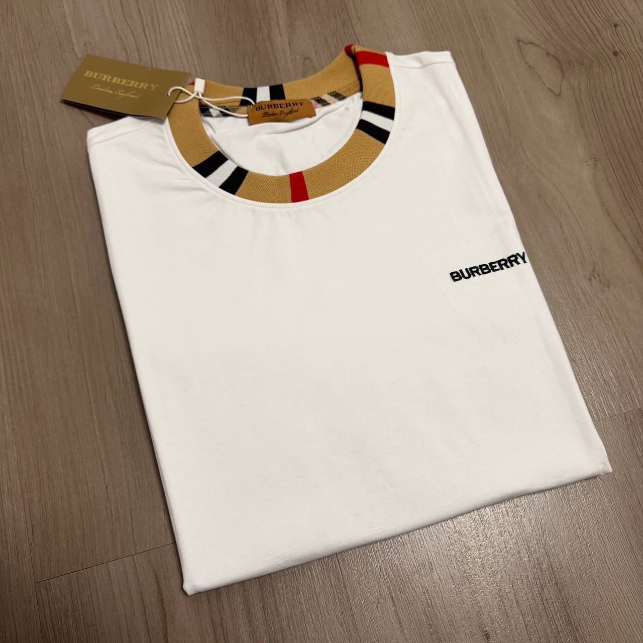 Camiseta Premium Burberry