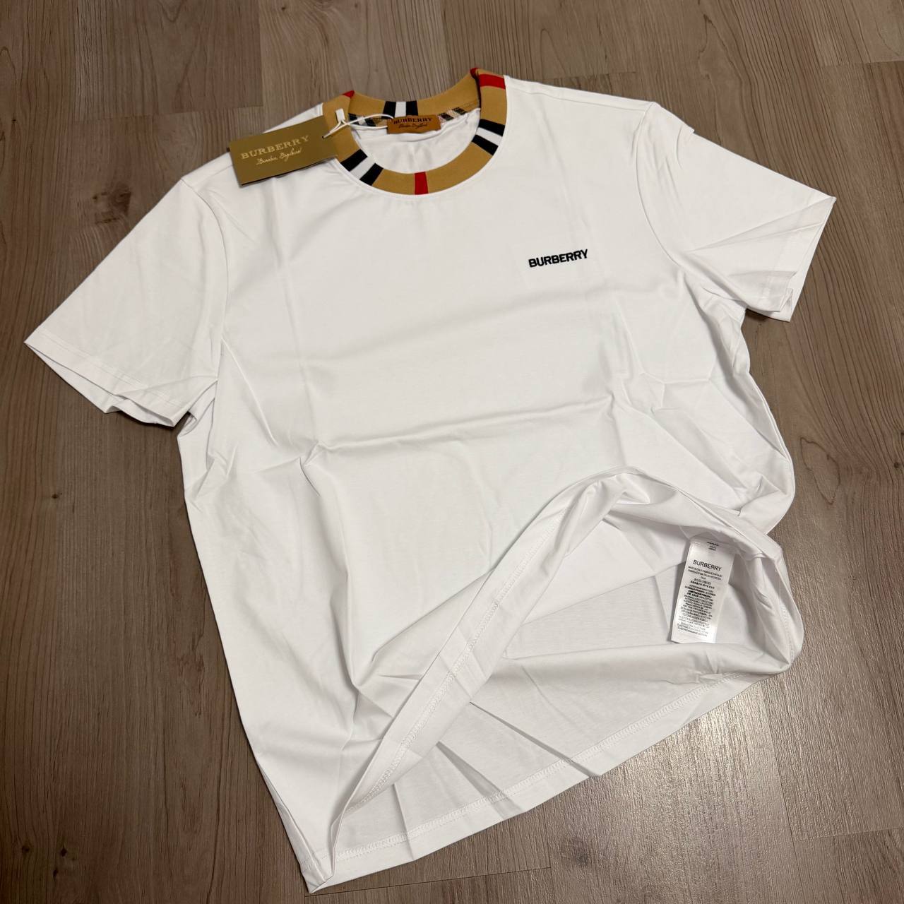 Camiseta Premium Burberry