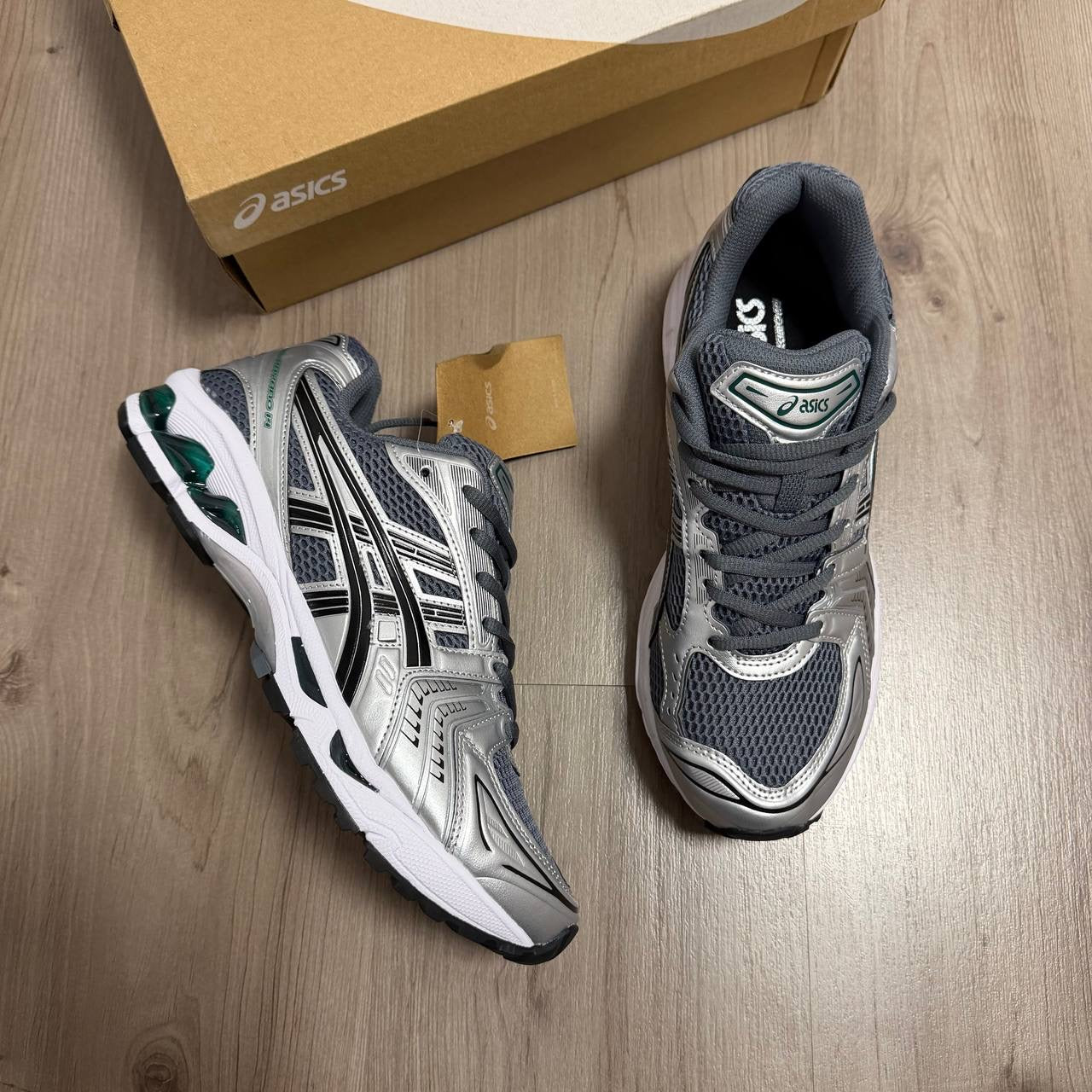 Zapatilla Asic GEL suela Blanca