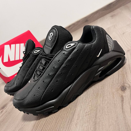 Zapatilla Nike Nocta